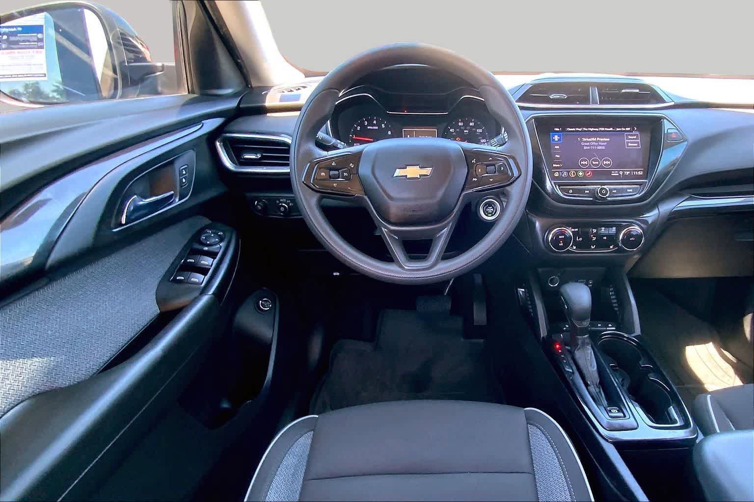 Certified 2021 Chevrolet TrailBlazer LT w/ Sun and Liftgate Package FWD image 6