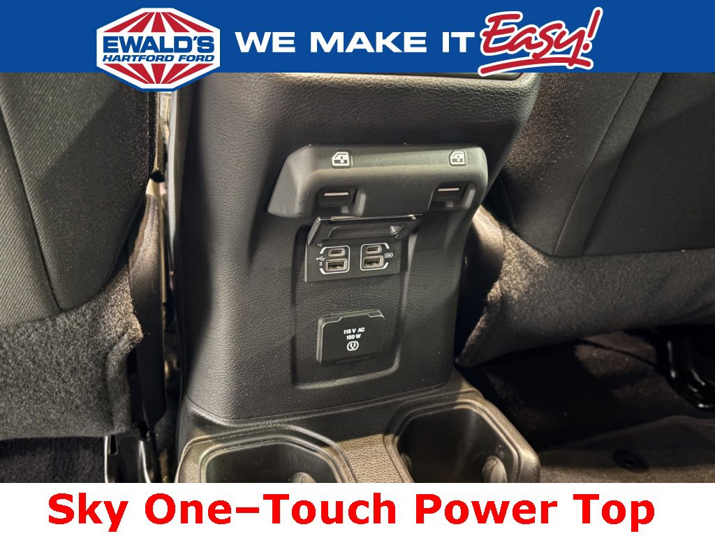 Used 2019 Jeep Wrangler Unlimited Sahara image 26