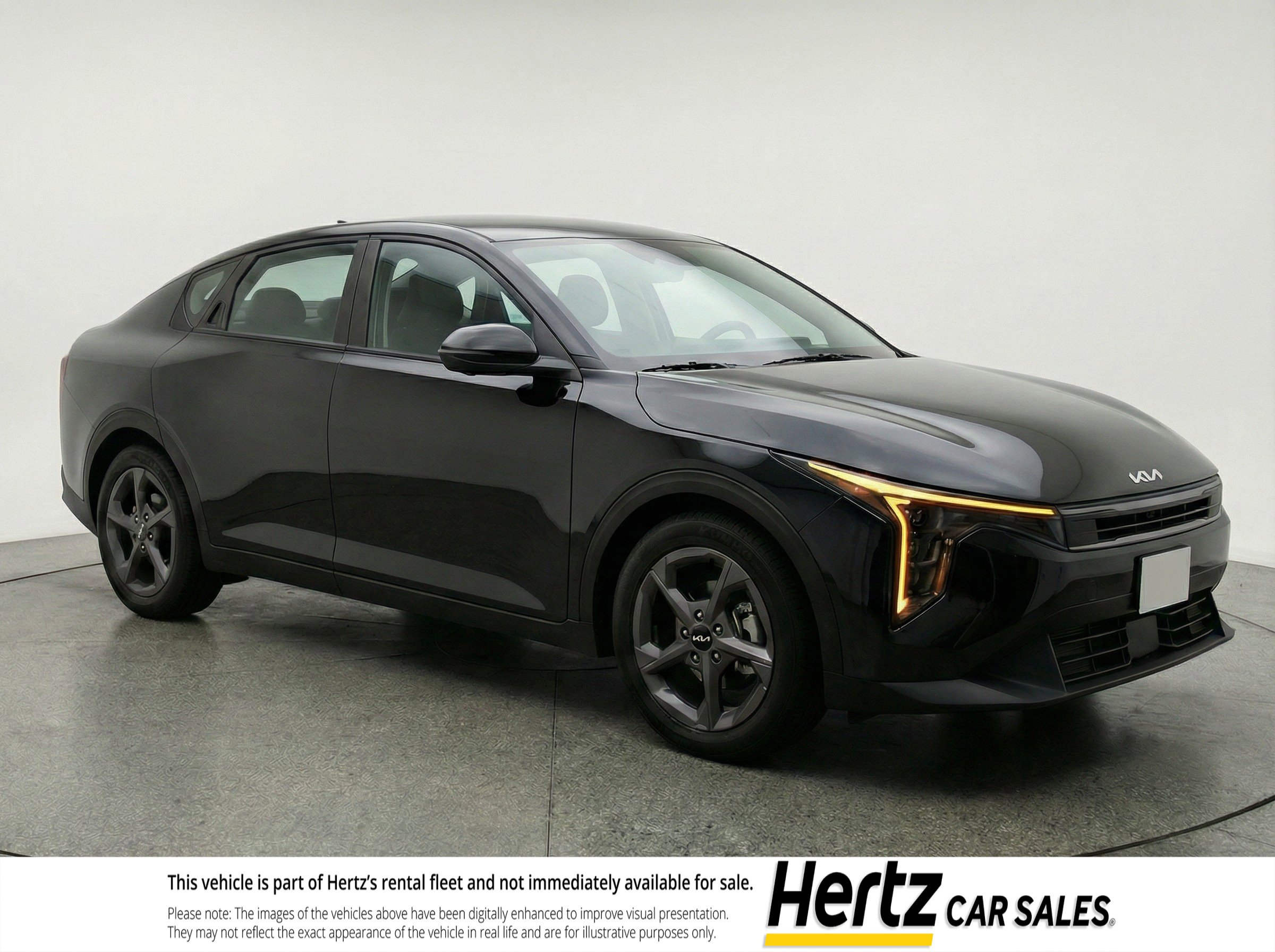 Used 2025 Kia K4 LXS image 1