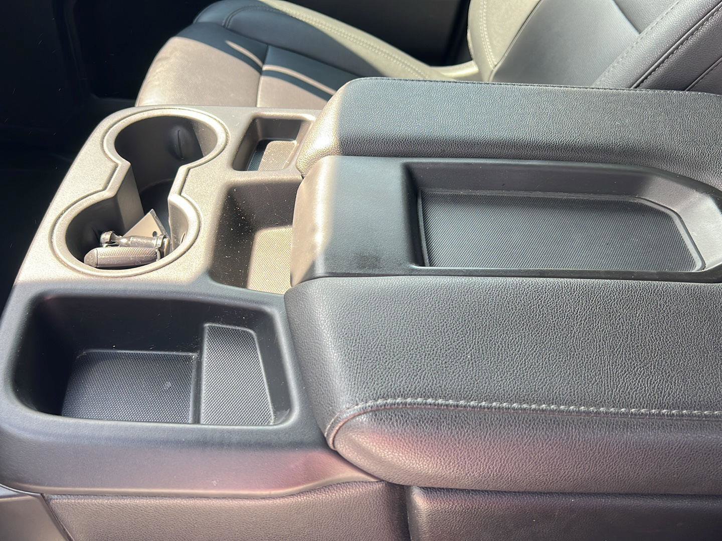 Used 2024 GMC Sierra 1500 SLT image 30