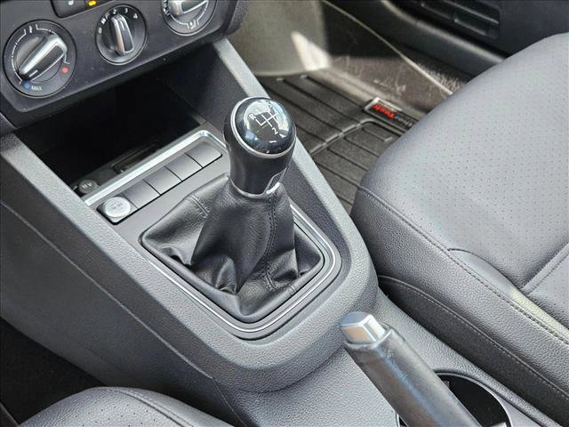 Used 2017 Volkswagen Jetta SE image 10