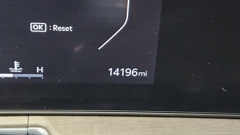 Used 2024 Kia Sorento SX Prestige w/ Olive Brown Leather Package image 16