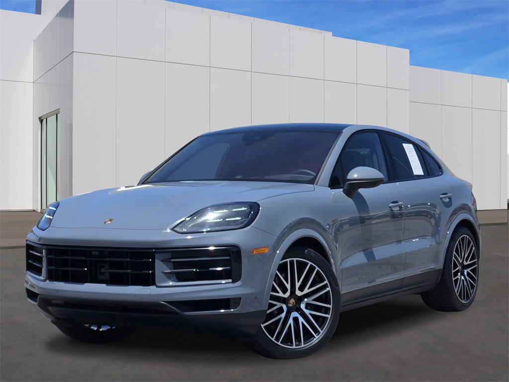Used 2025 Porsche Cayenne S image 1