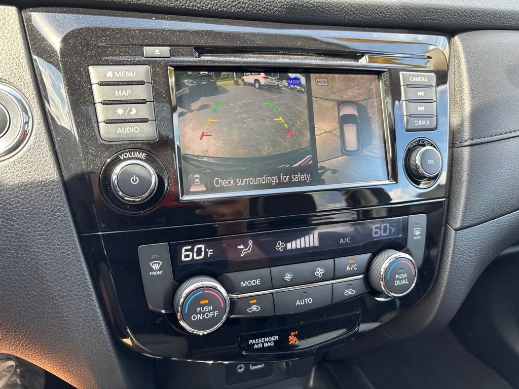 Used 2018 Nissan Rogue SV w/ Sun & Sound Touring Package AWD/4WD image 32