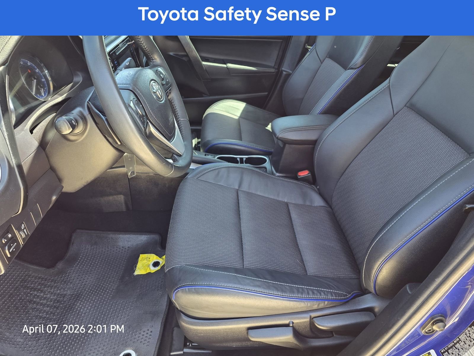 Used 2019 Toyota Corolla SE w/ Carpet Mat Package (TMS) FWD image 14