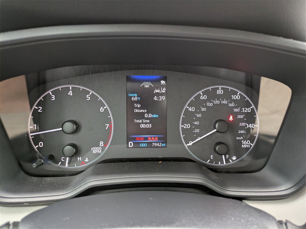 Used 2025 Toyota Corolla Cross L image 3
