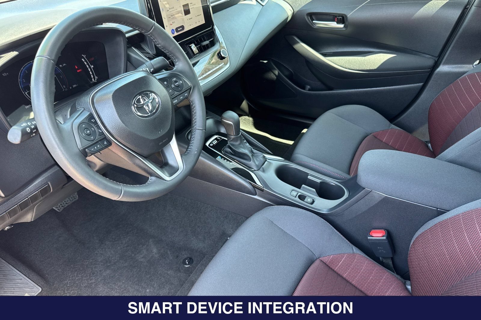 Used 2026 Toyota Corolla SE FWD image 11