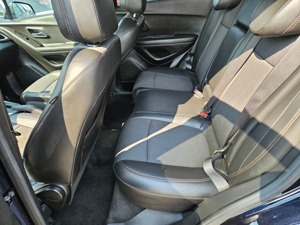 Used 2021 Chevrolet Trax LT image 20