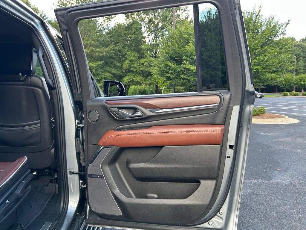 Used 2023 GMC Yukon XL Denali Ultimate AWD/4WD image 63