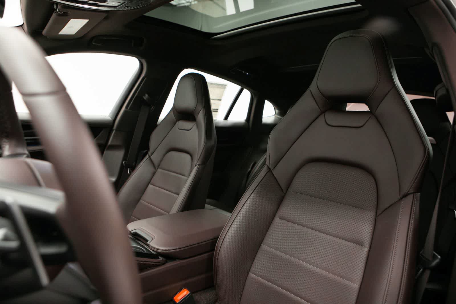 New 2026 Porsche Panamera RWD image 5