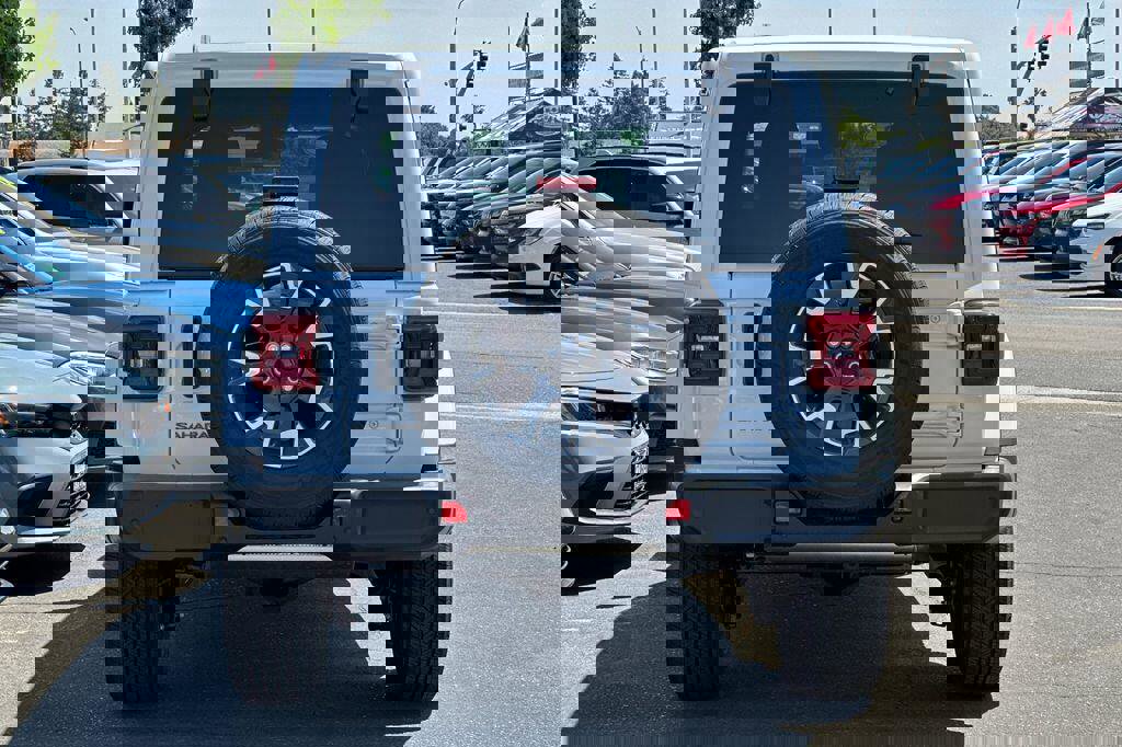 New 2025 Jeep Wrangler Unlimited Sahara w/ Safety Group image 5