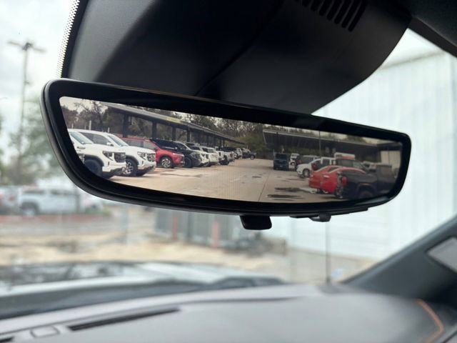 Certified 2022 GMC Sierra 1500 AT4 w/ AT4 Premium Package AWD/4WD image 16