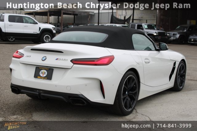 Used 2024 BMW Z4 M40i w/ Premium Package image 5