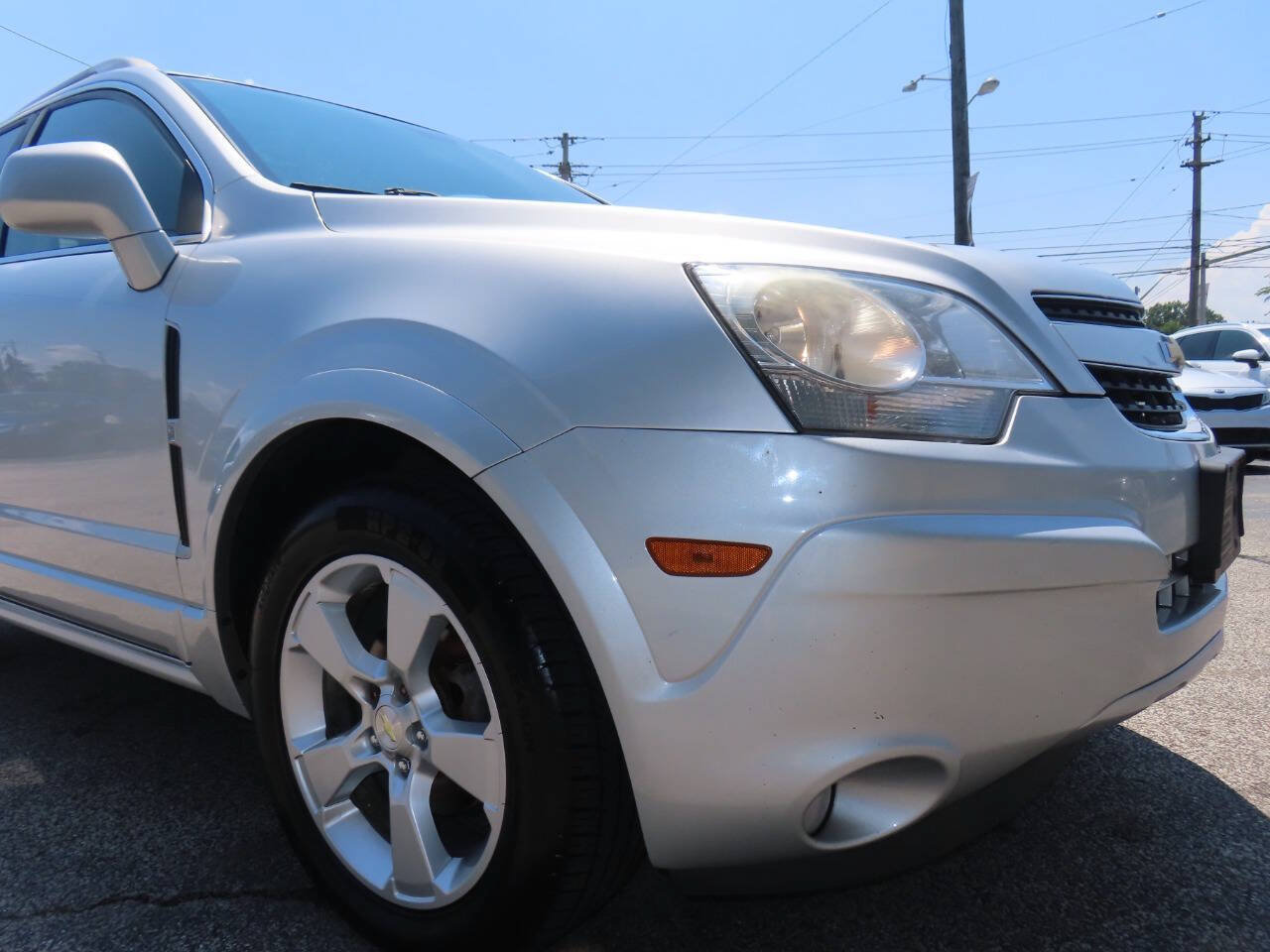 Used 2014 Chevrolet Captiva Sport LT FWD image 16