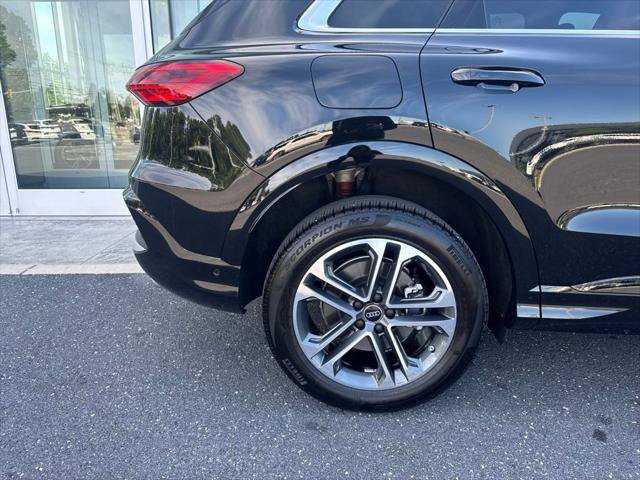 Certified 2025 Audi Q5 Premium Plus w/ Premium Plus AWD/4WD image 4