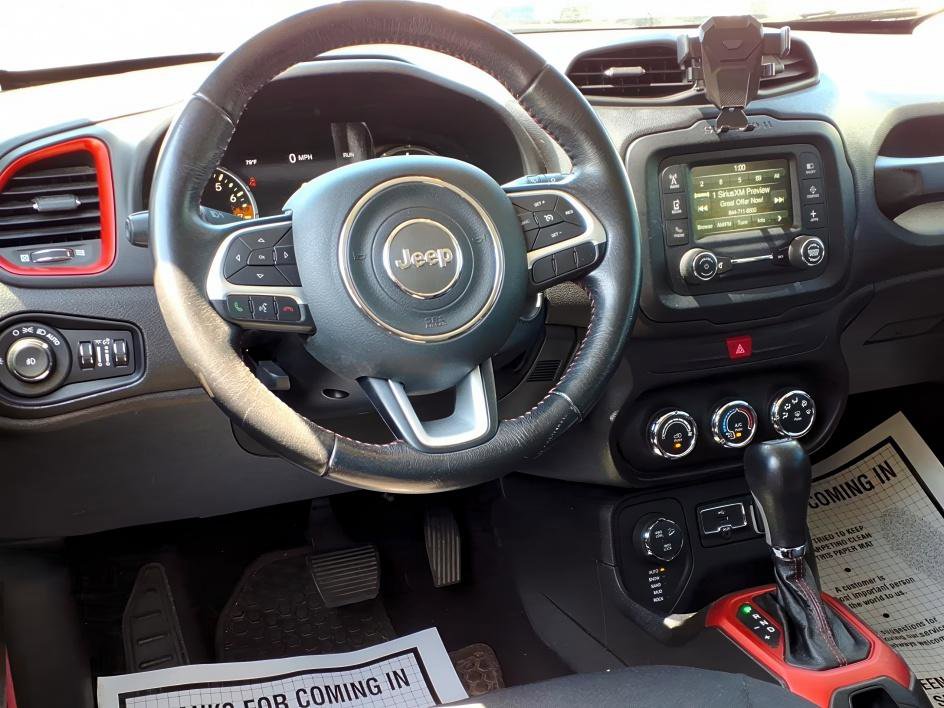Used 2017 Jeep Renegade Trailhawk image 13