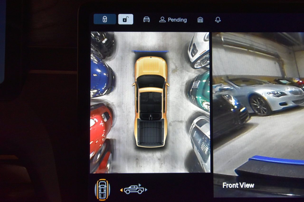 Used 2022 Rivian R1T Adventure image 36