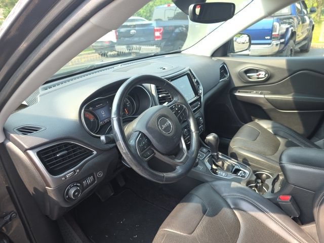 Used 2019 Jeep Cherokee Limited AWD/4WD image 9