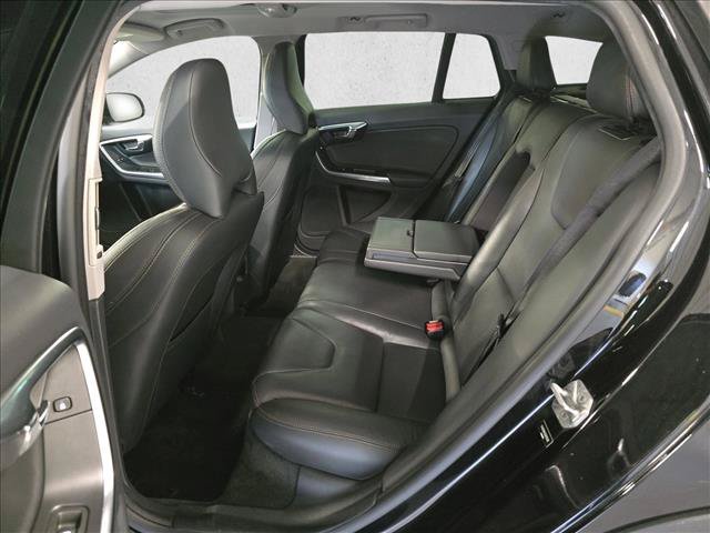 Used 2016 Volvo V60 T5 Cross Country AWD/4WD image 13