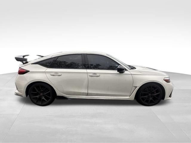 Used 2023 Honda Civic Type R image 9