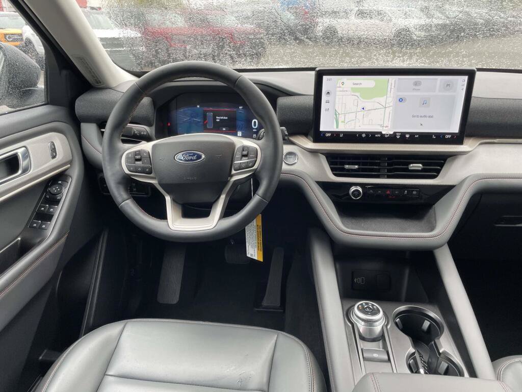 New 2026 Ford Explorer Active w/ Active Comfort Package AWD/4WD image 2