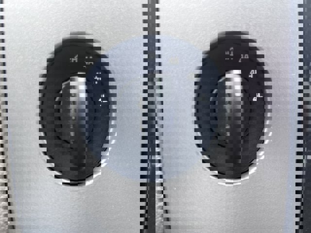 Used 2013 Ford Expedition Limited AWD/4WD image 11