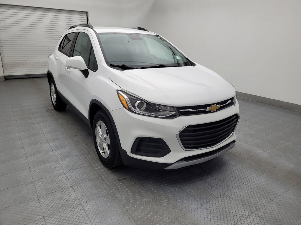 Used 2021 Chevrolet Trax LT w/ LT Convenience Package FWD image 13