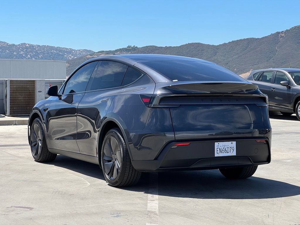 Used 2026 Tesla Model Y Long Range AWD/4WD image 45