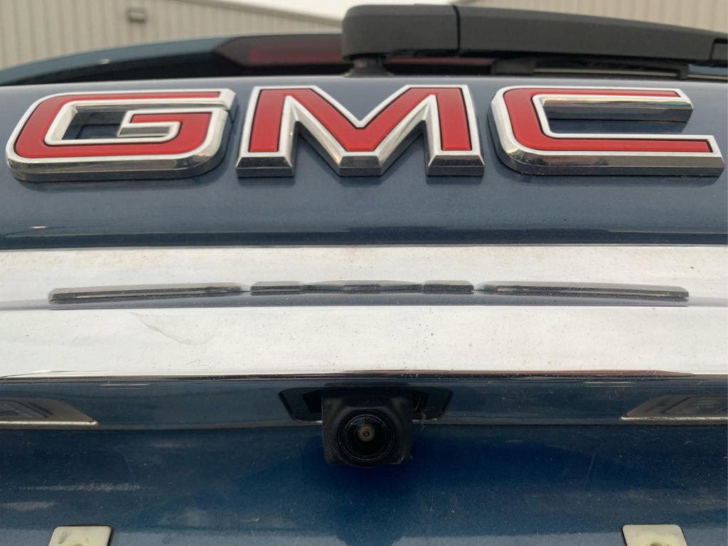 Used 2024 GMC Terrain SLE image 13