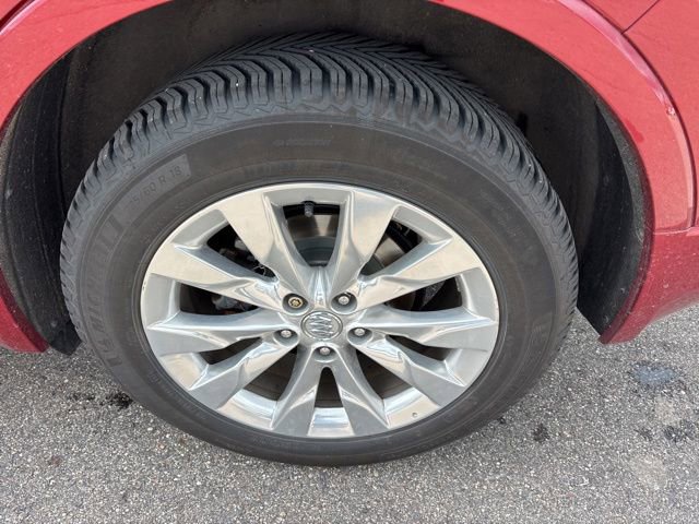 Used 2018 Buick Envision Essence FWD image 12