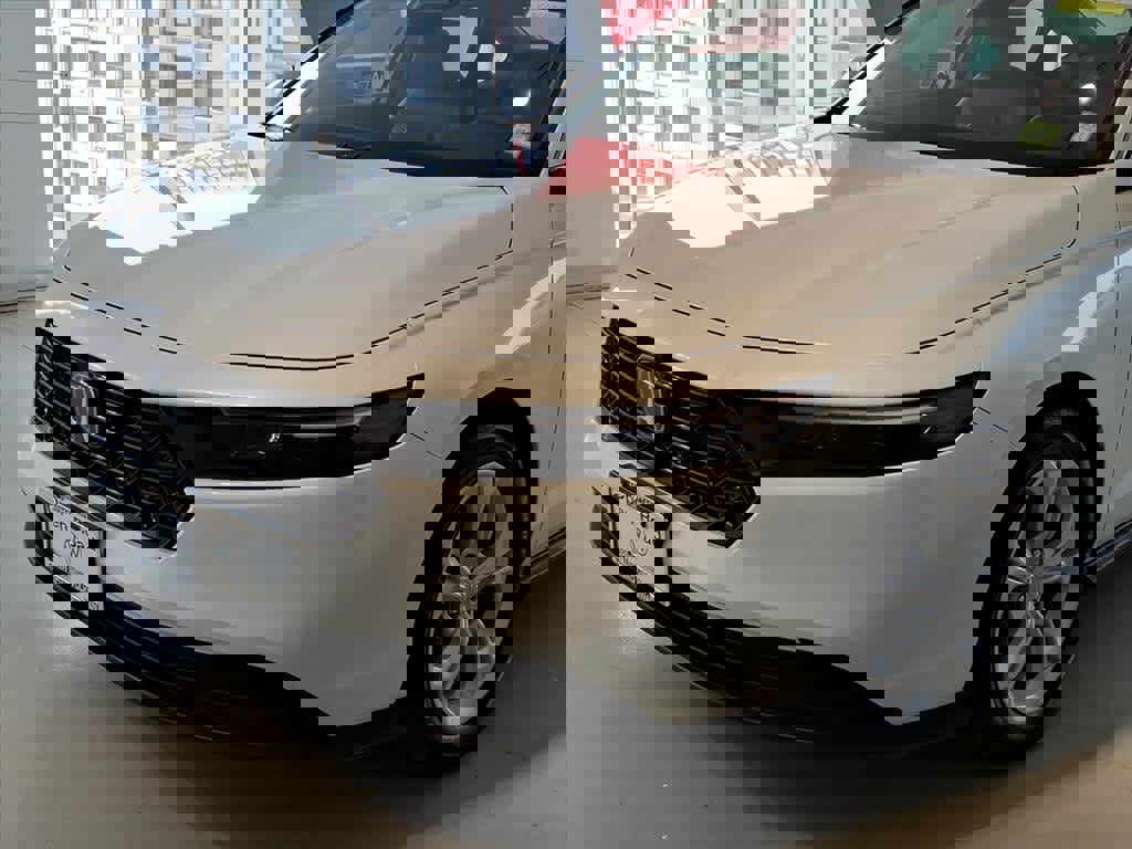 Used 2024 Honda Accord LX image 7