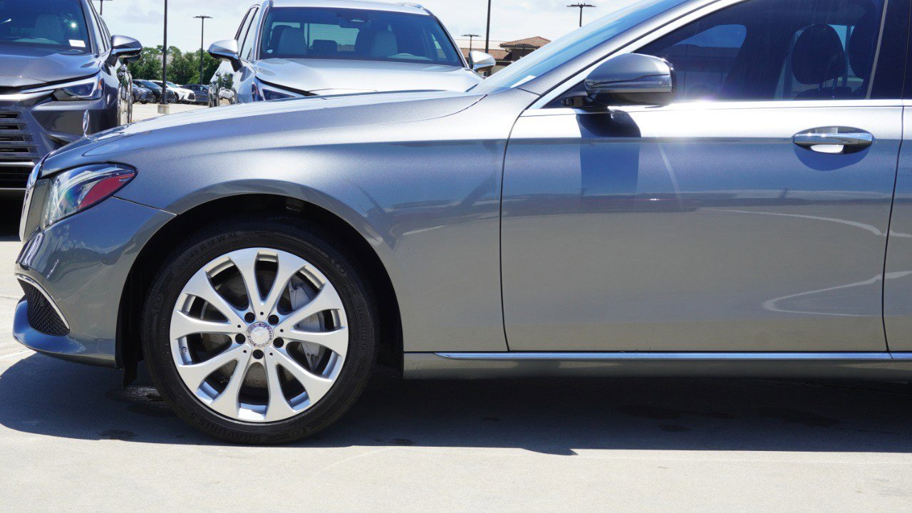 Used 2017 Mercedes-Benz E 300 image 10