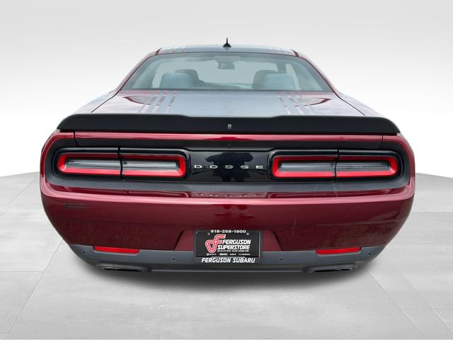Used 2017 Dodge Challenger R/T RWD image 6
