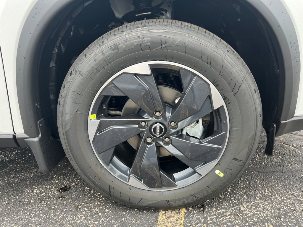 New 2026 Nissan Rogue SV w/ Cold Weather Package image 11