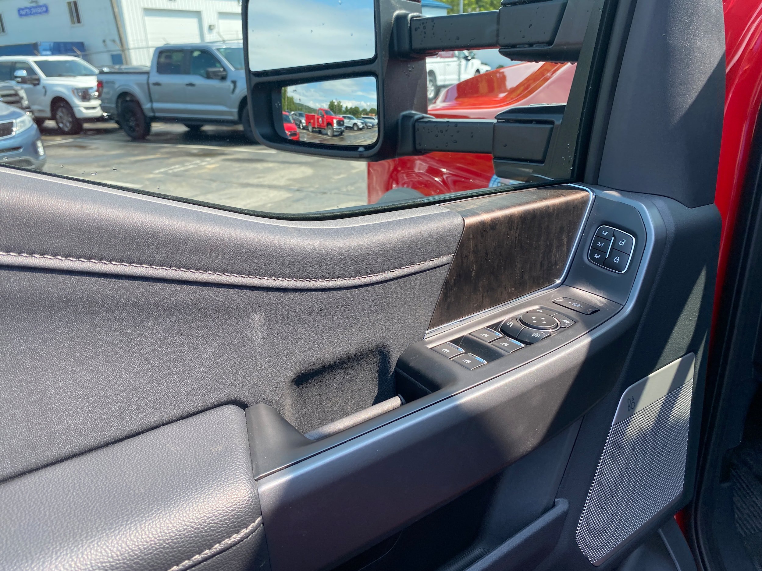New 2026 Ford F550 4x4 Crew Cab image 38