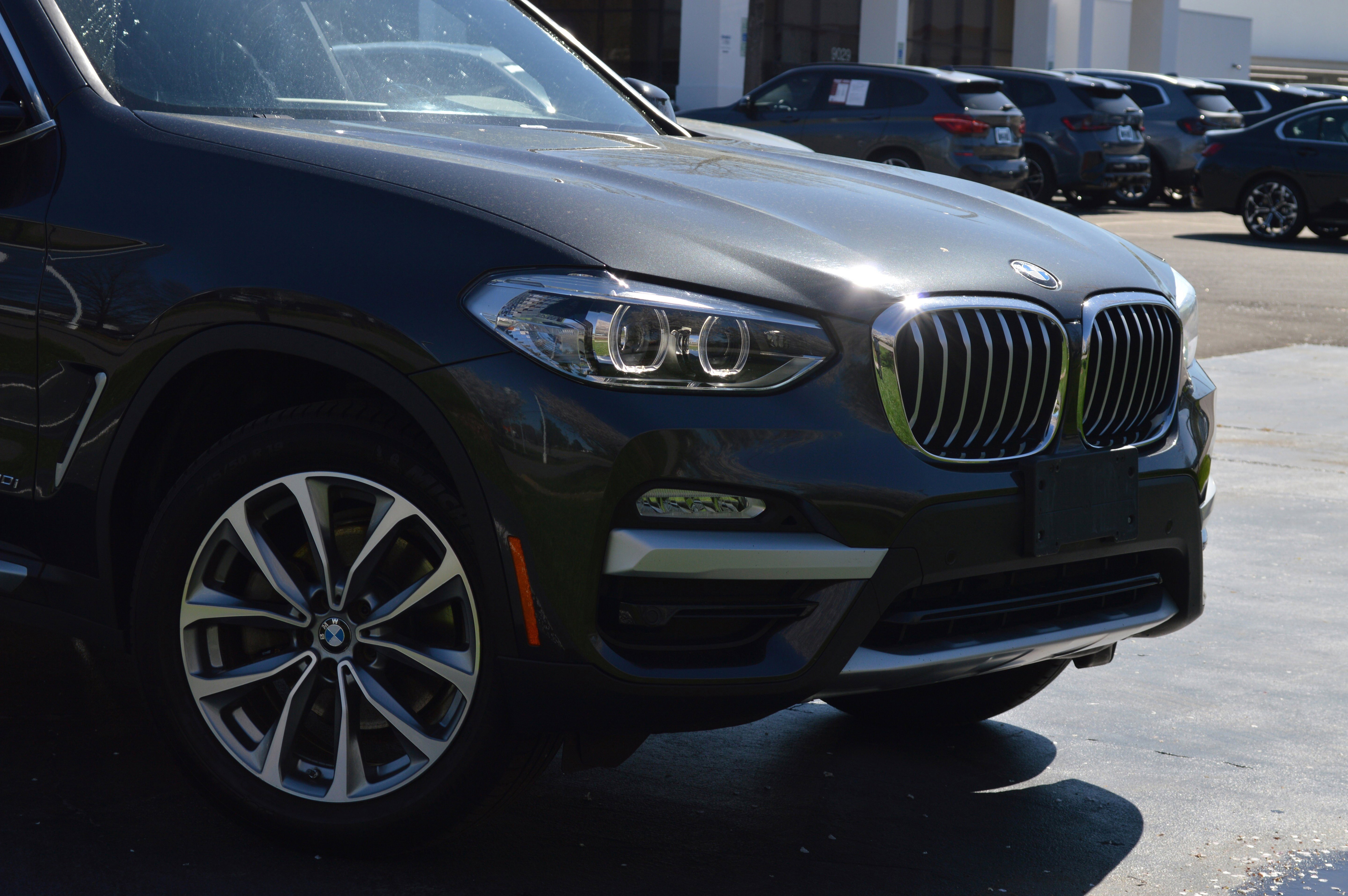 Used 2018 BMW X3 xDrive30i image 2