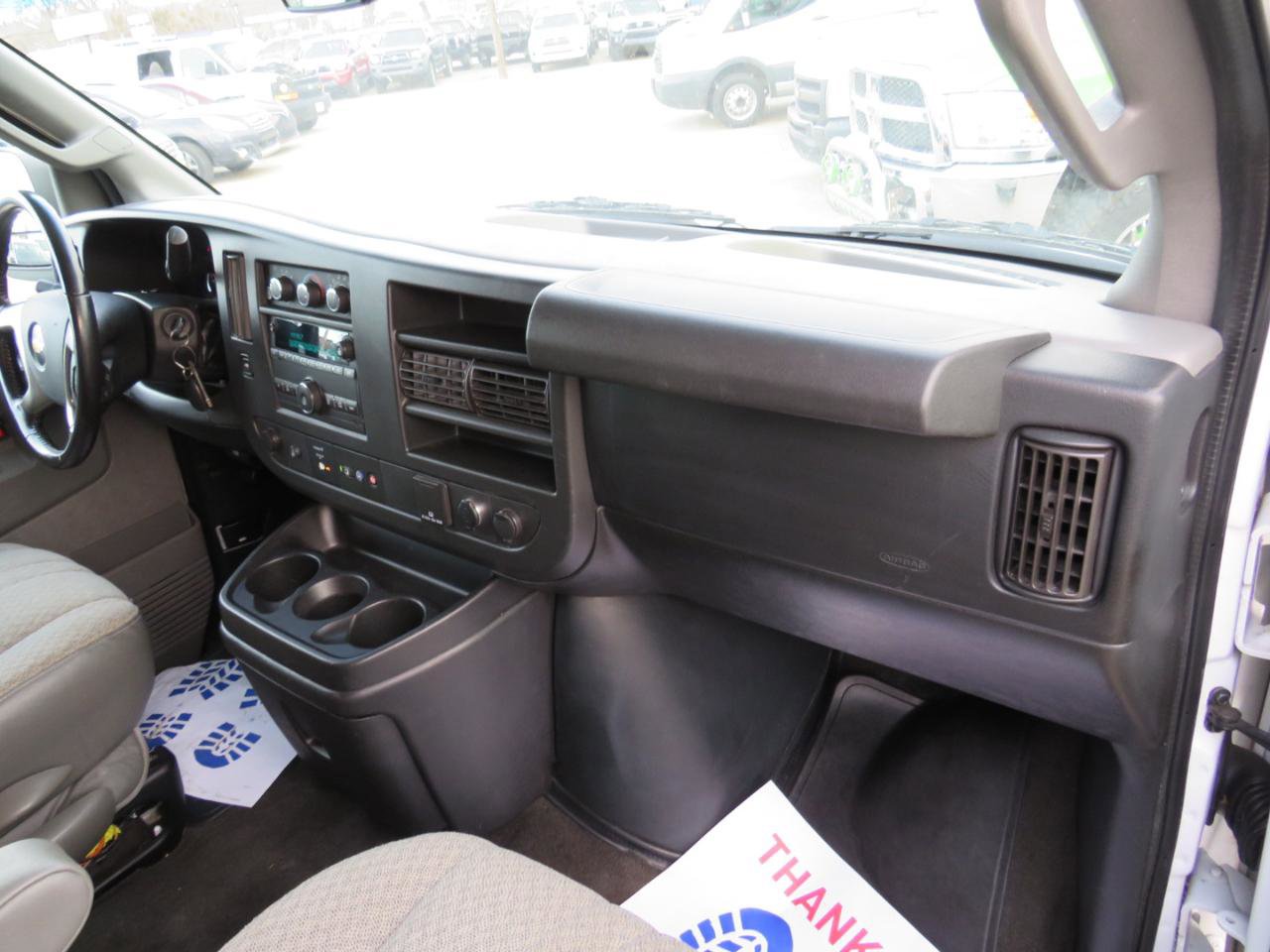 Used 2018 Chevrolet Express 3500 LT w/ LT Preferred Equipment Group RWD image 18