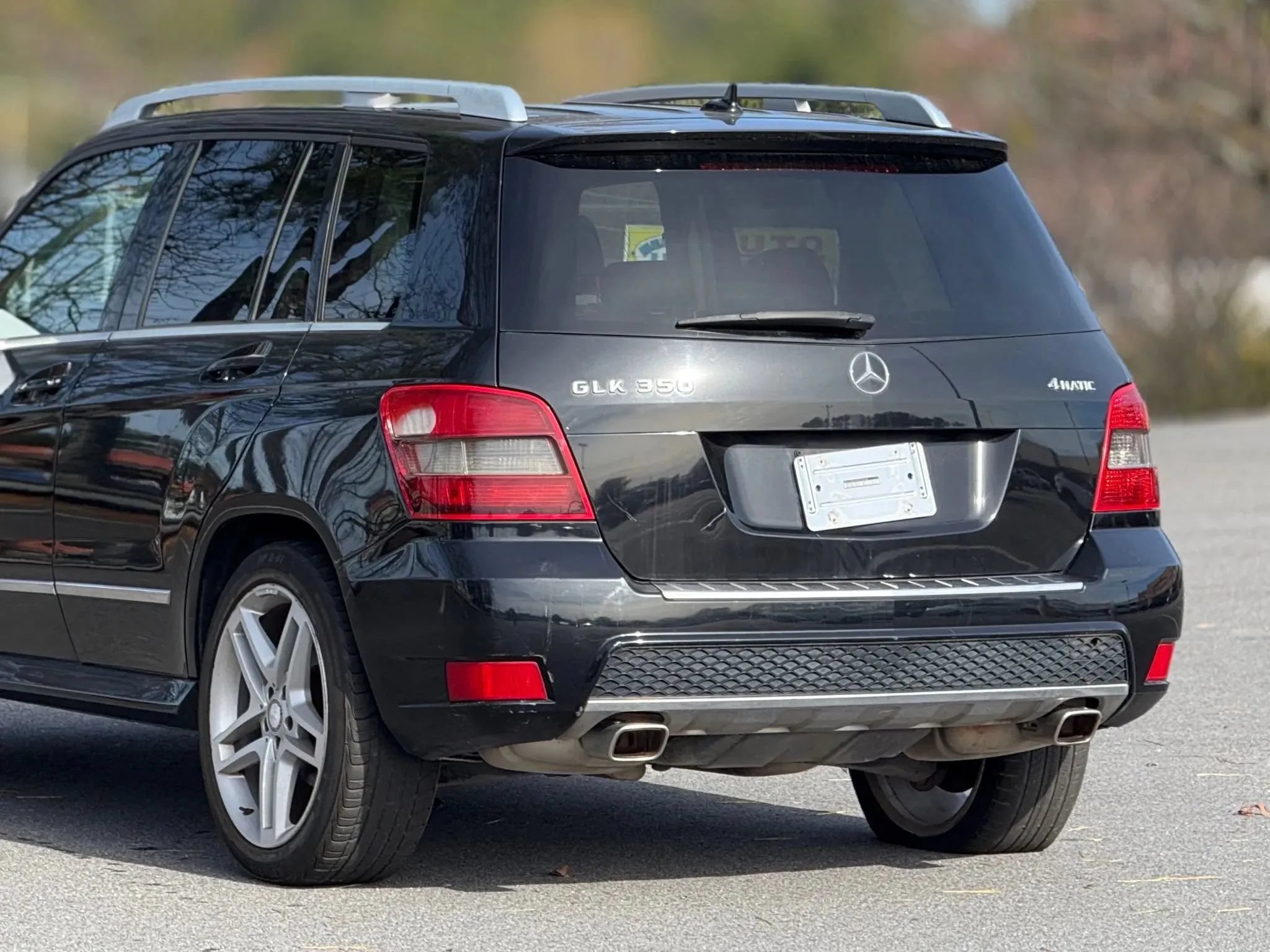 Used 2010 Mercedes-Benz GLK 350 4MATIC image 12