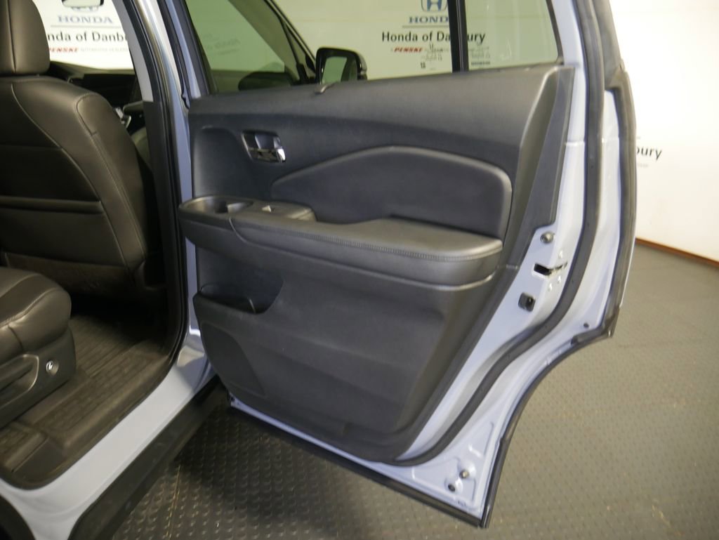 Certified 2022 Honda Pilot Touring image 7