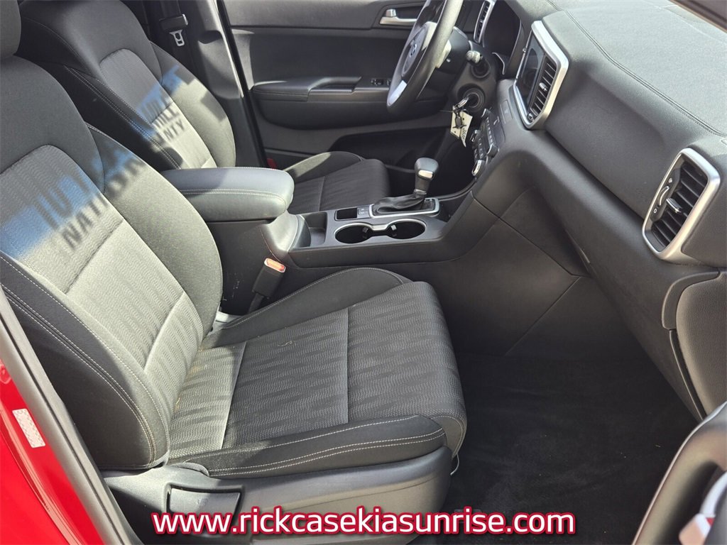Used 2020 Kia Sportage LX image 18