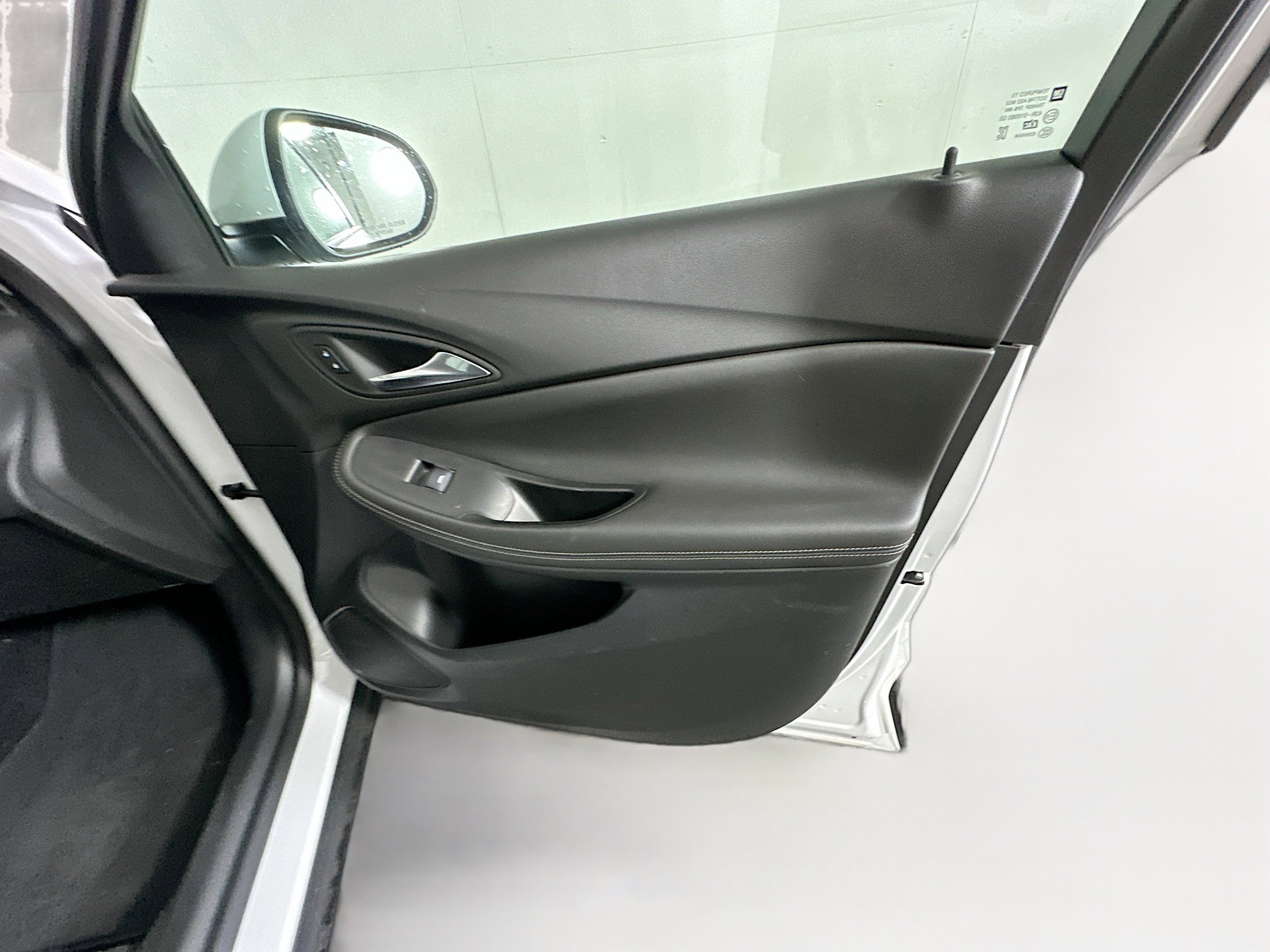 Used 2024 Buick Encore GX Preferred image 30