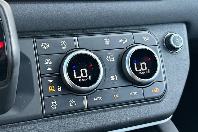 Certified 2023 Land Rover Defender 130 X-Dynamic SE image 20