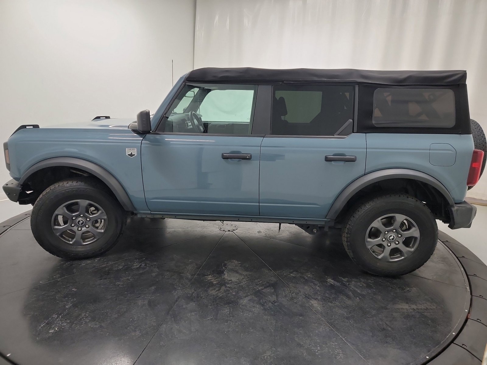 Used 2022 Ford Bronco Big Bend image 4