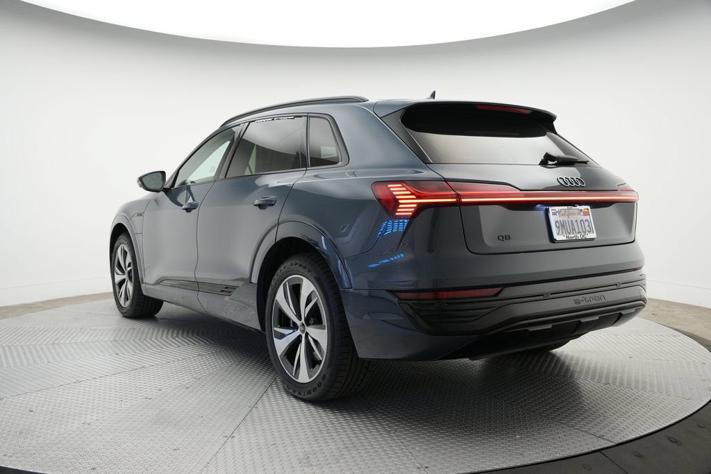 Used 2024 Audi Q8 e-tron Premium AWD/4WD image 3