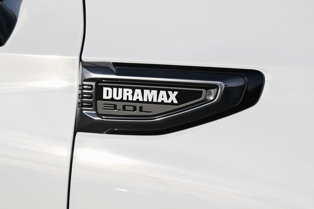 New 2026 GMC Yukon XL AT4 w/ Premium Trailering Package AWD/4WD image 12