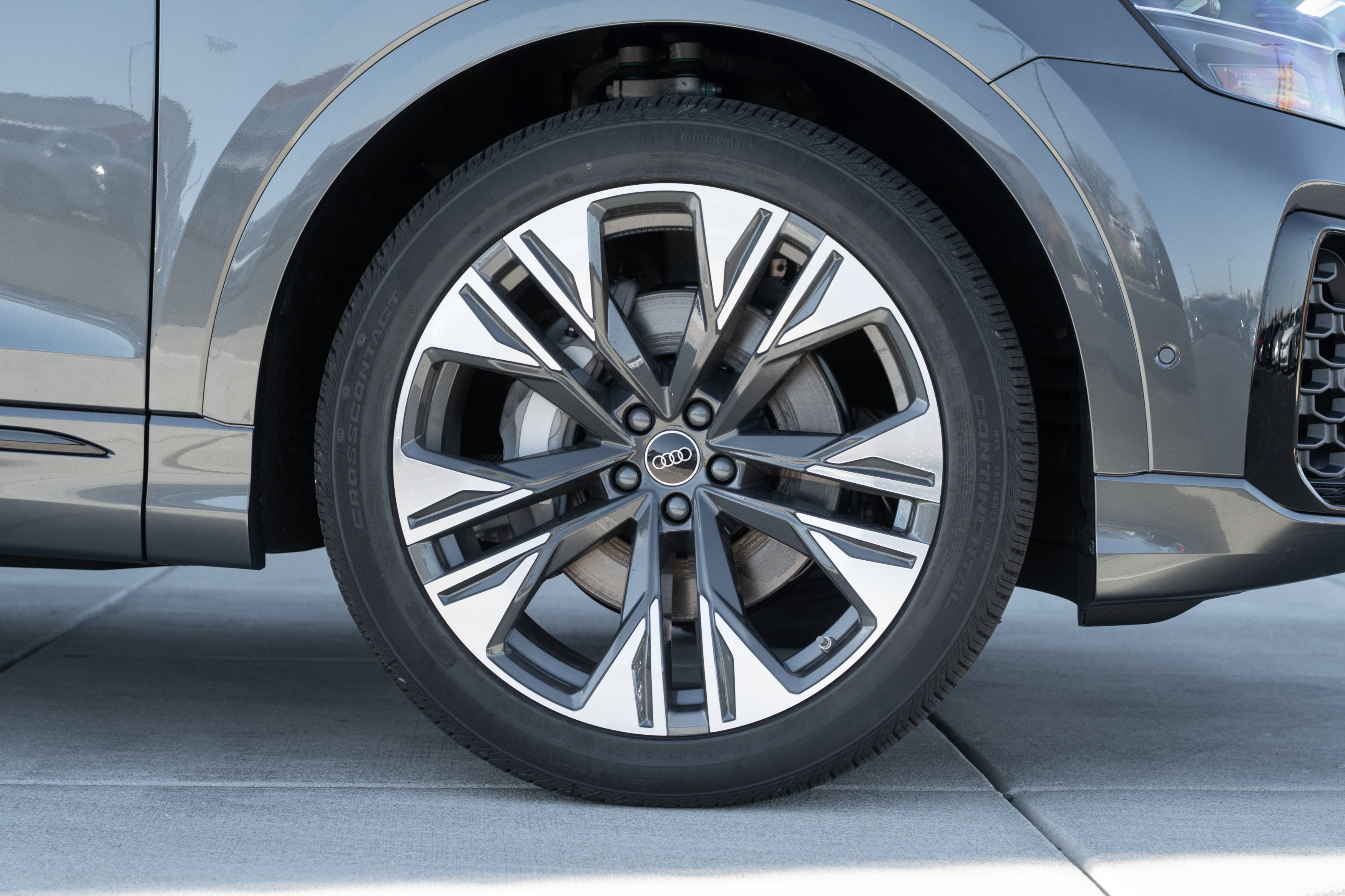 New 2026 Audi Q8 Premium Plus AWD/4WD image 33