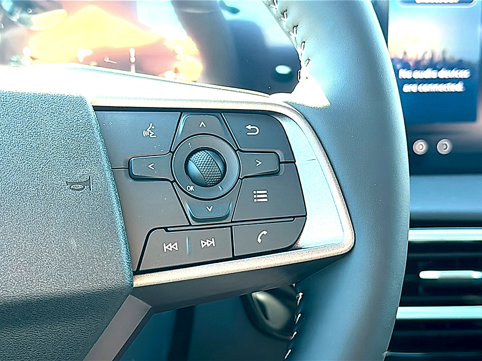New 2026 Nissan Sentra SV w/ SV Convenience Package FWD image 18