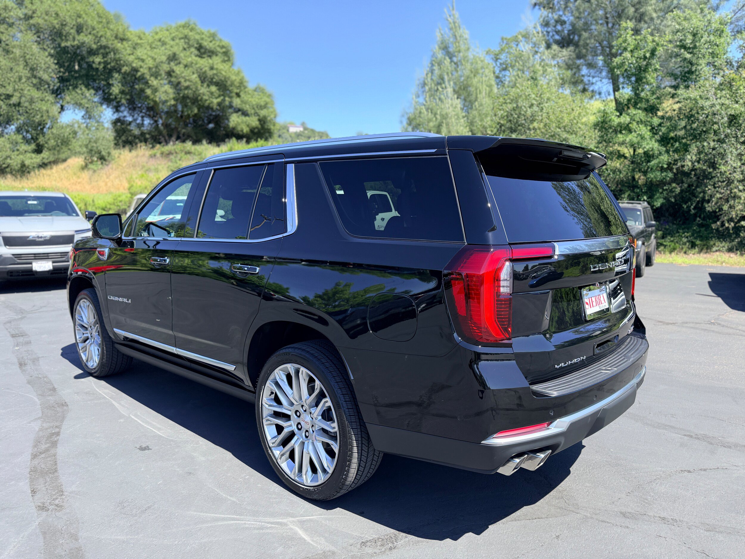 New 2026 GMC Yukon Denali w/ Denali Reserve Package AWD/4WD image 6