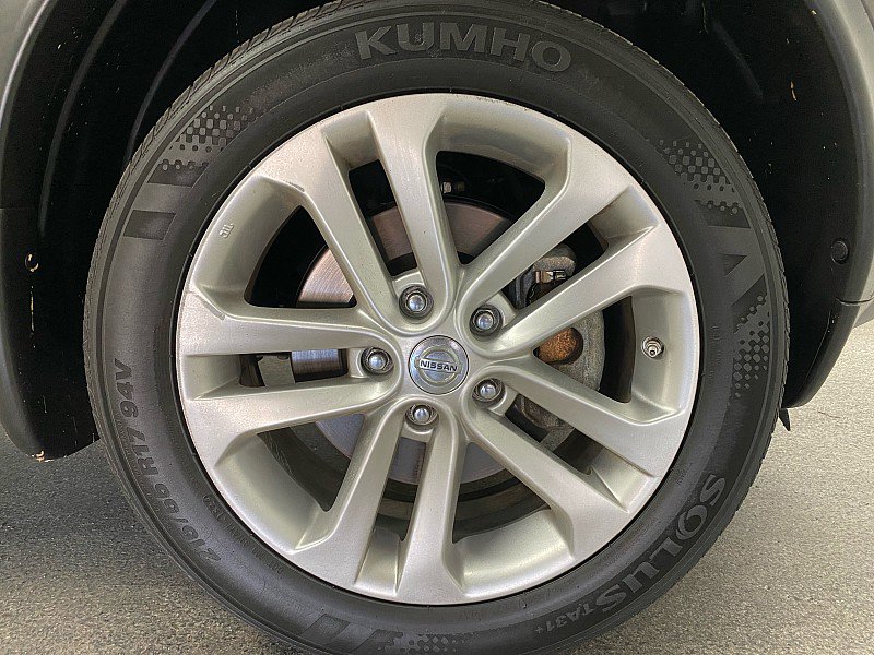 Used 2013 Nissan Juke S image 25