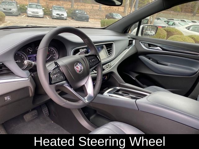 Used 2022 Buick Enclave Essence image 7